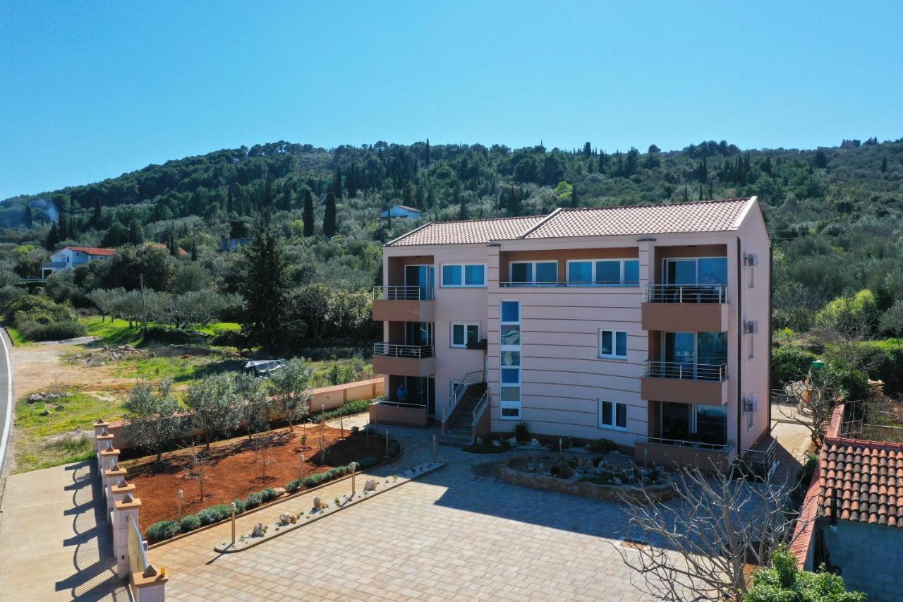 Apartment Dora Preko Luaran gambar