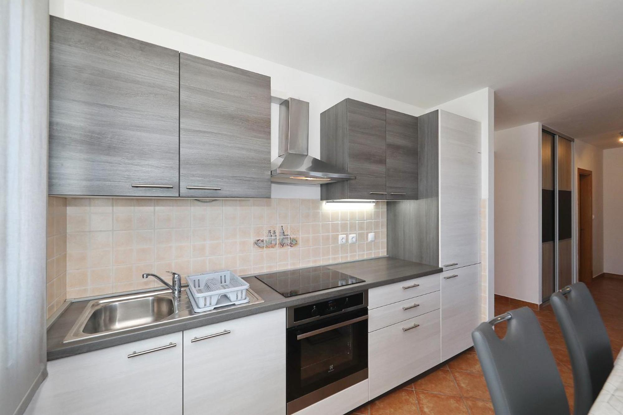 Apartment Dora Preko Luaran gambar